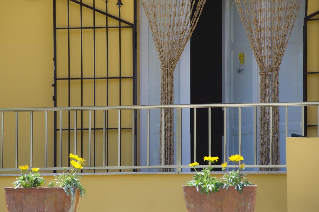 B&B Fiori Gialli Caucana サンタ・クローチェ・カメリーナ エクステリア 写真